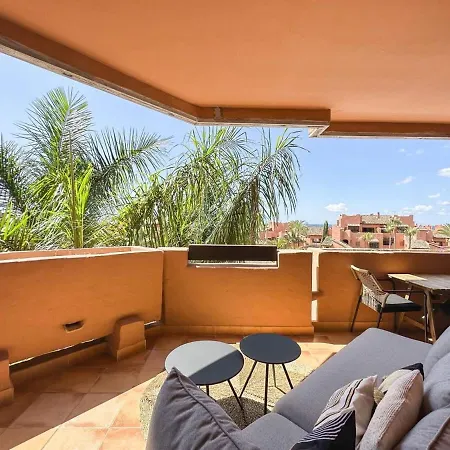 Sea Views Indoor Pool Sauna Gym Wifi *