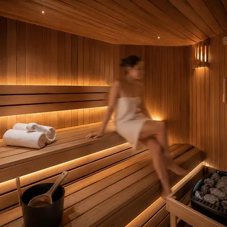 Sea Views Indoor Pool Sauna Gym Wifi