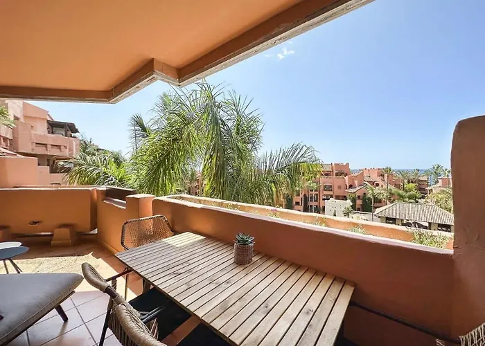 Sea Views Indoor Pool Sauna Gym Wifi