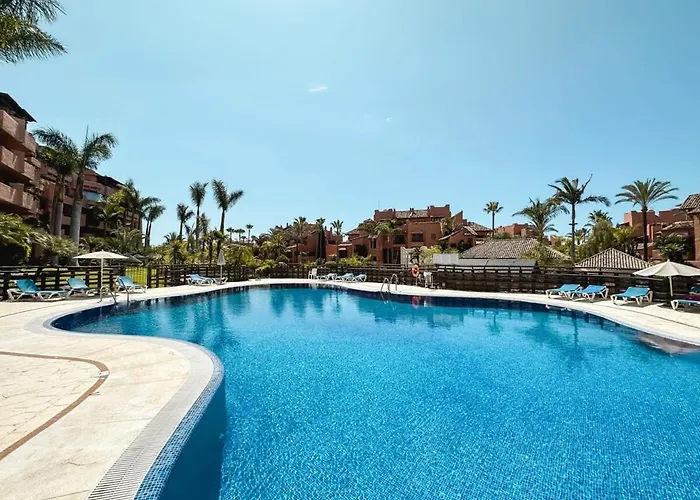 Sea Views Indoor Pool Sauna Gym Wifi Apartment Estepona