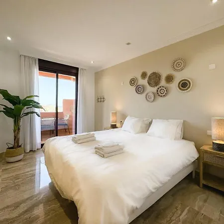 Sea Views Indoor Pool Sauna Gym Wifi Estepona