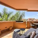 Sea Views Indoor Pool Sauna Gym Wifi *