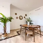Sea Views Indoor Pool Sauna Gym Wifi * Estepona